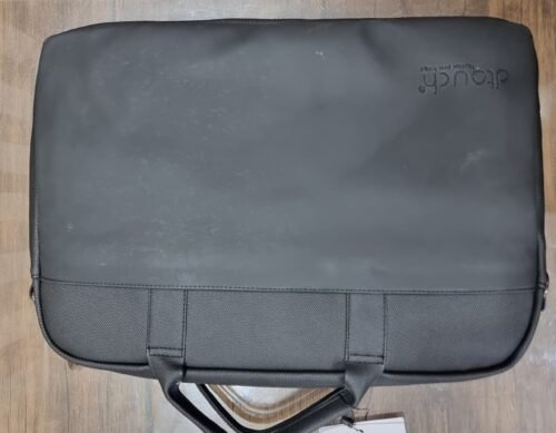 شنط لاب جلد Dtouch