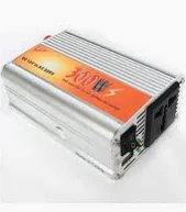 محول كهرباء للسيارة Meind 300W بمنفذي USB